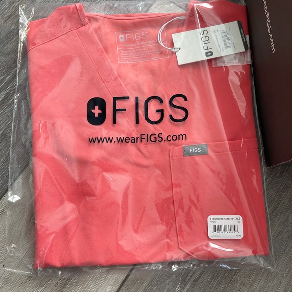 Figs Coral scrub set - Picture 9 of 9